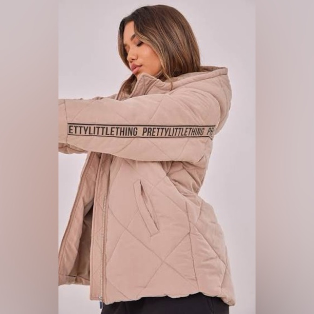 PrettyLittleThing Stone Peach Skin Diamond Quilted Oversized Puffer Jacket - Picture 1 of 8